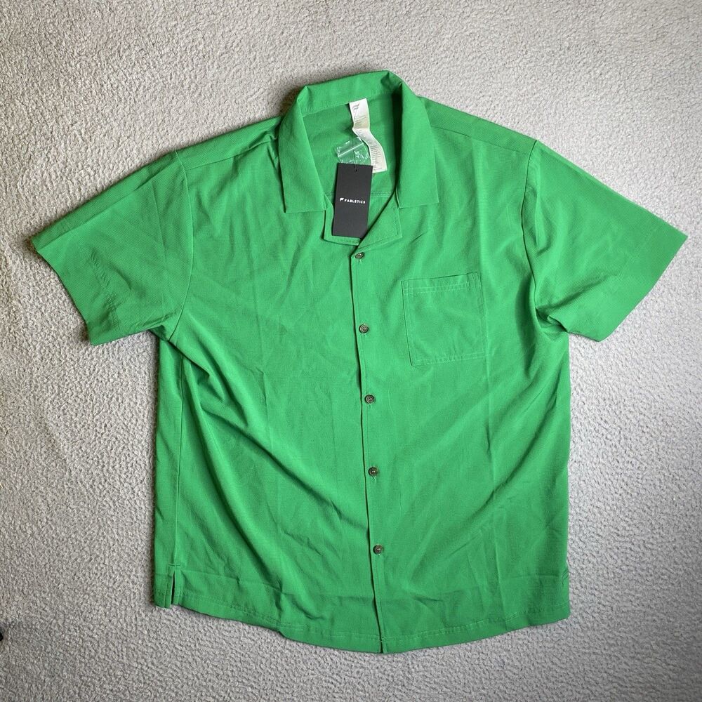 Fabletics Shirt Mens XL Green Button Up Short Sleeve Stretch Pocket Casual NWT
